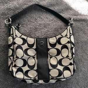 Classic Coach shoulder bag